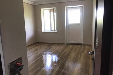 3-к квартира, 54 м², 2/2 эт.