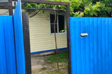 2-к квартира, 42 м², 1/1 эт.