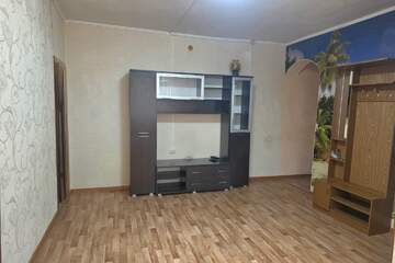 2-к квартира, 42 м², 1/2 эт.